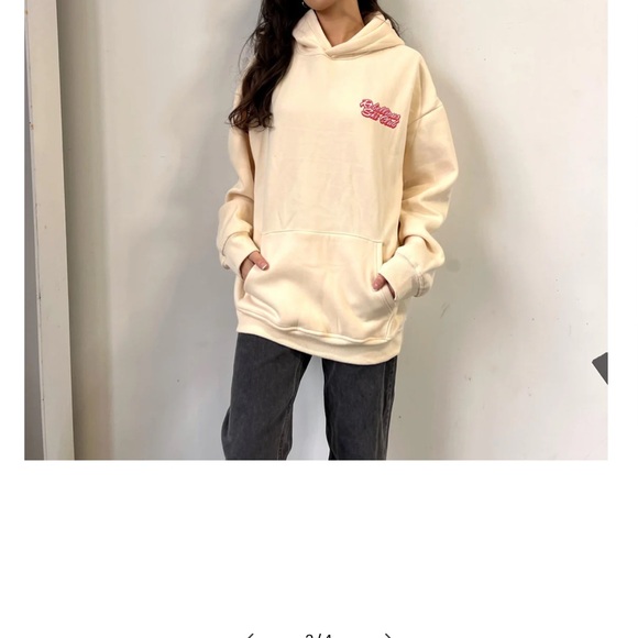 Hot Girls Pizza Graphic Sweatshirt - Picture 4 of 5